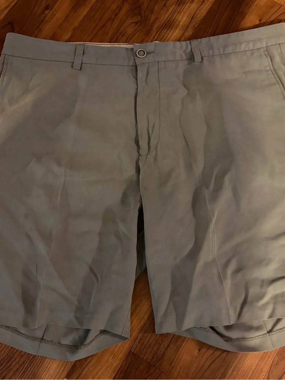 Tommy Bahama khaki flat front shorts 100% silk size 42